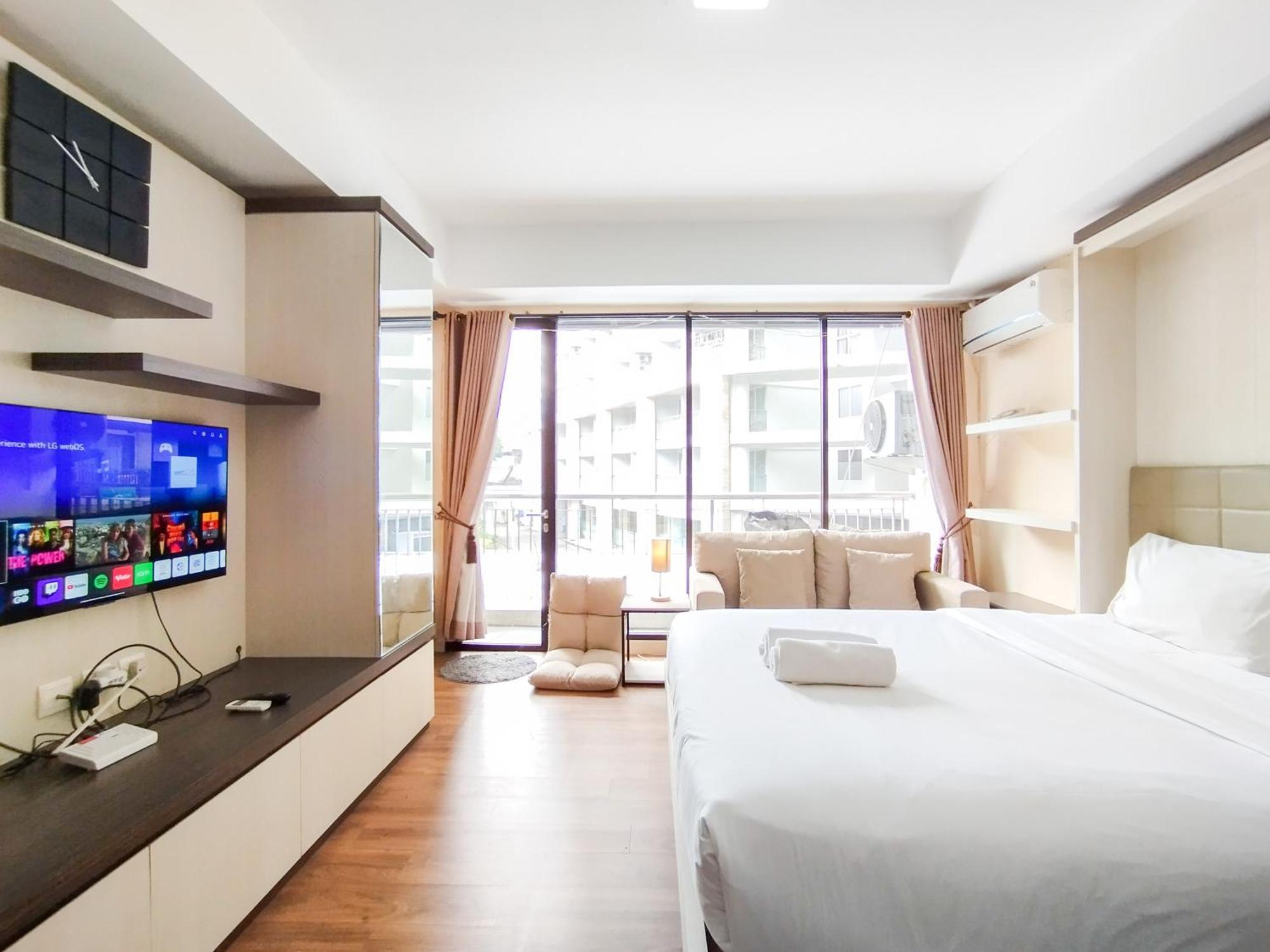 Simply And Comfy Studio Room Apartment Beverly Dago By Travelio Бандунг Екстер'єр фото