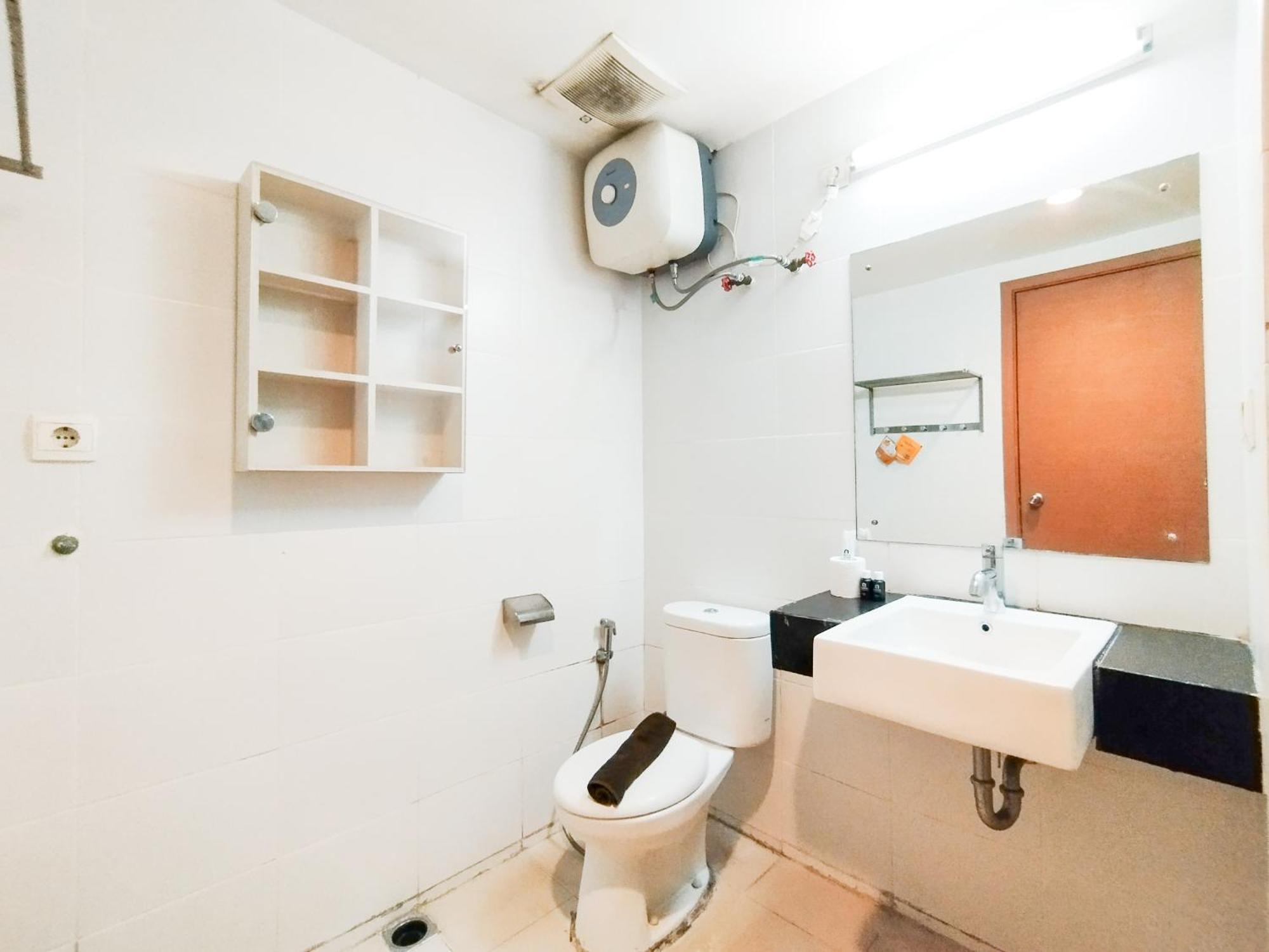 Simply And Comfy Studio Room Apartment Beverly Dago By Travelio Бандунг Екстер'єр фото